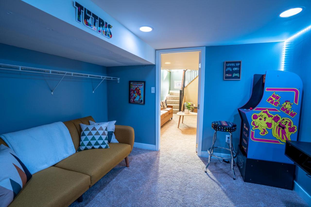 Cozy Townhouse Downtown W/ Game Room & Rooftop Baltimore Buitenkant foto